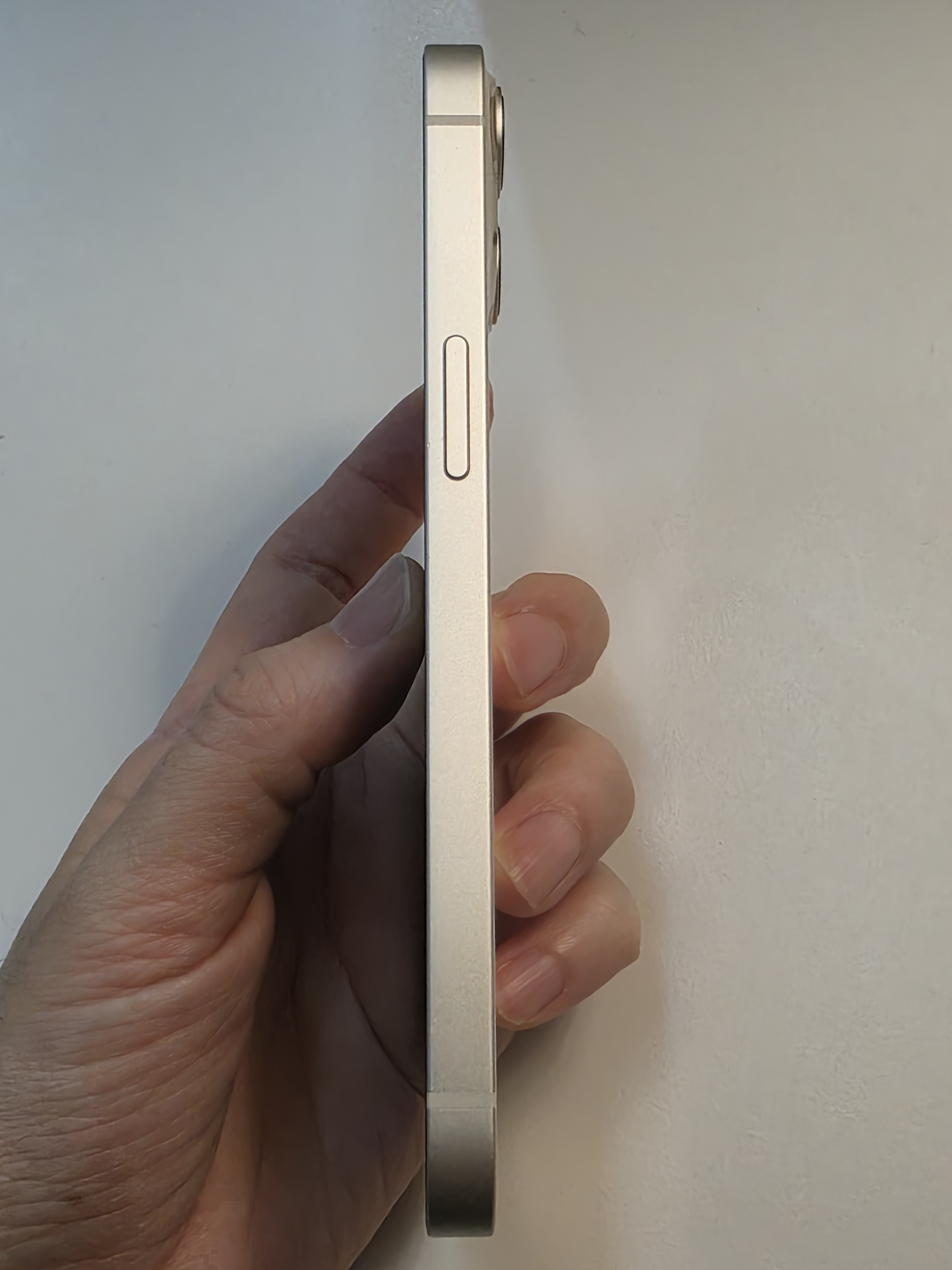 iPhone 13 TE-10