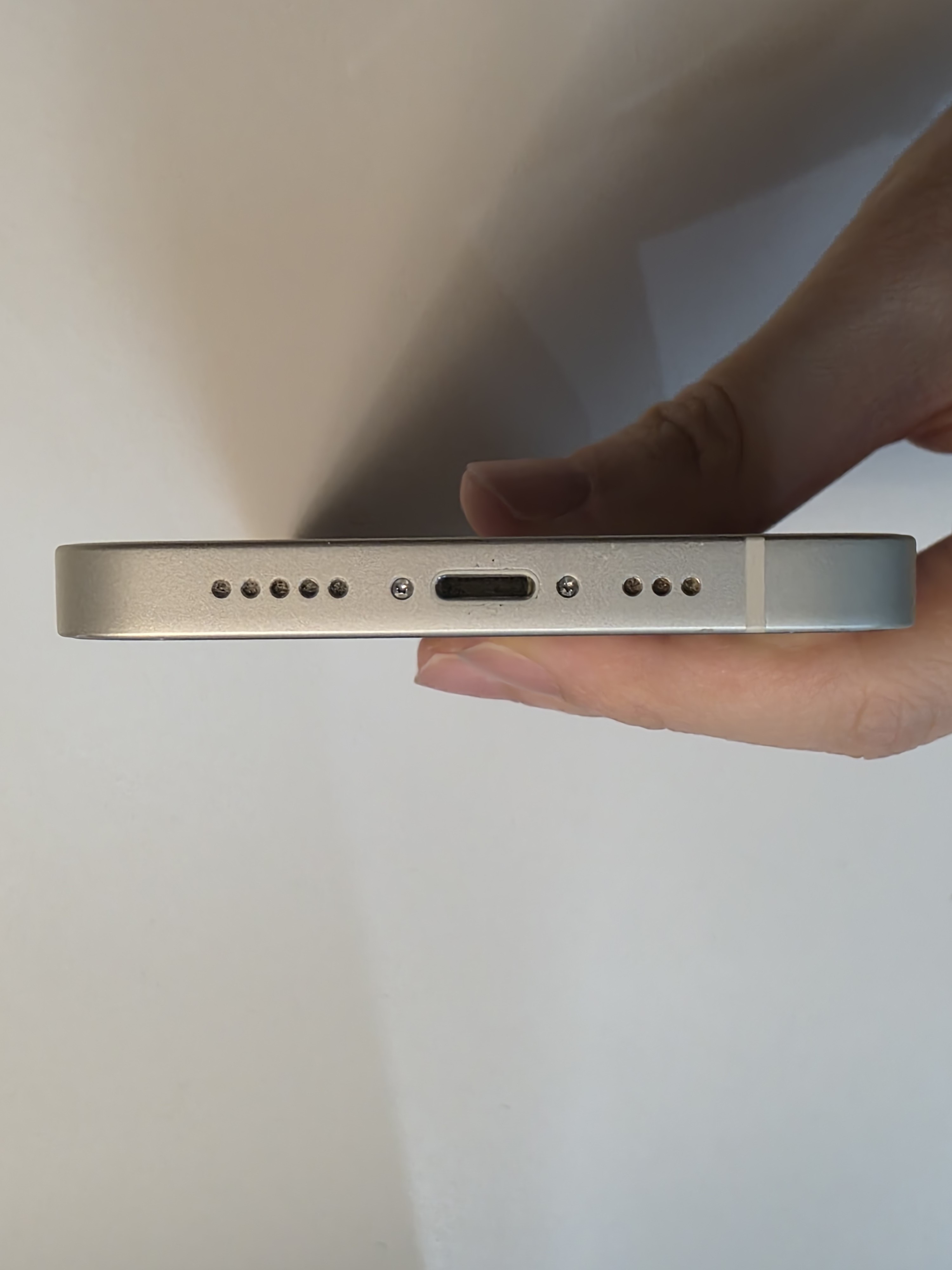iPhone 13 TE-10