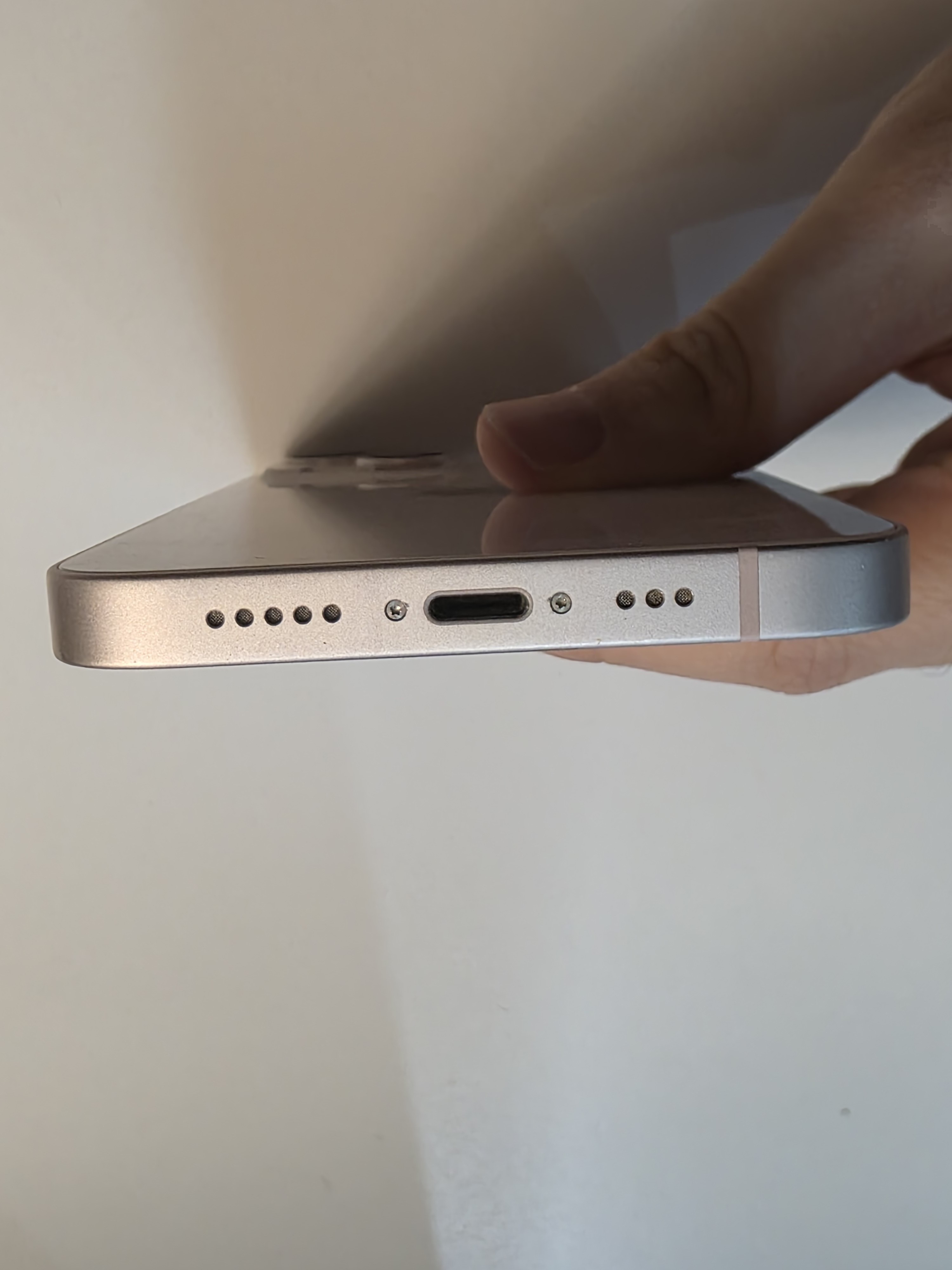 iPhone 13 TE-12