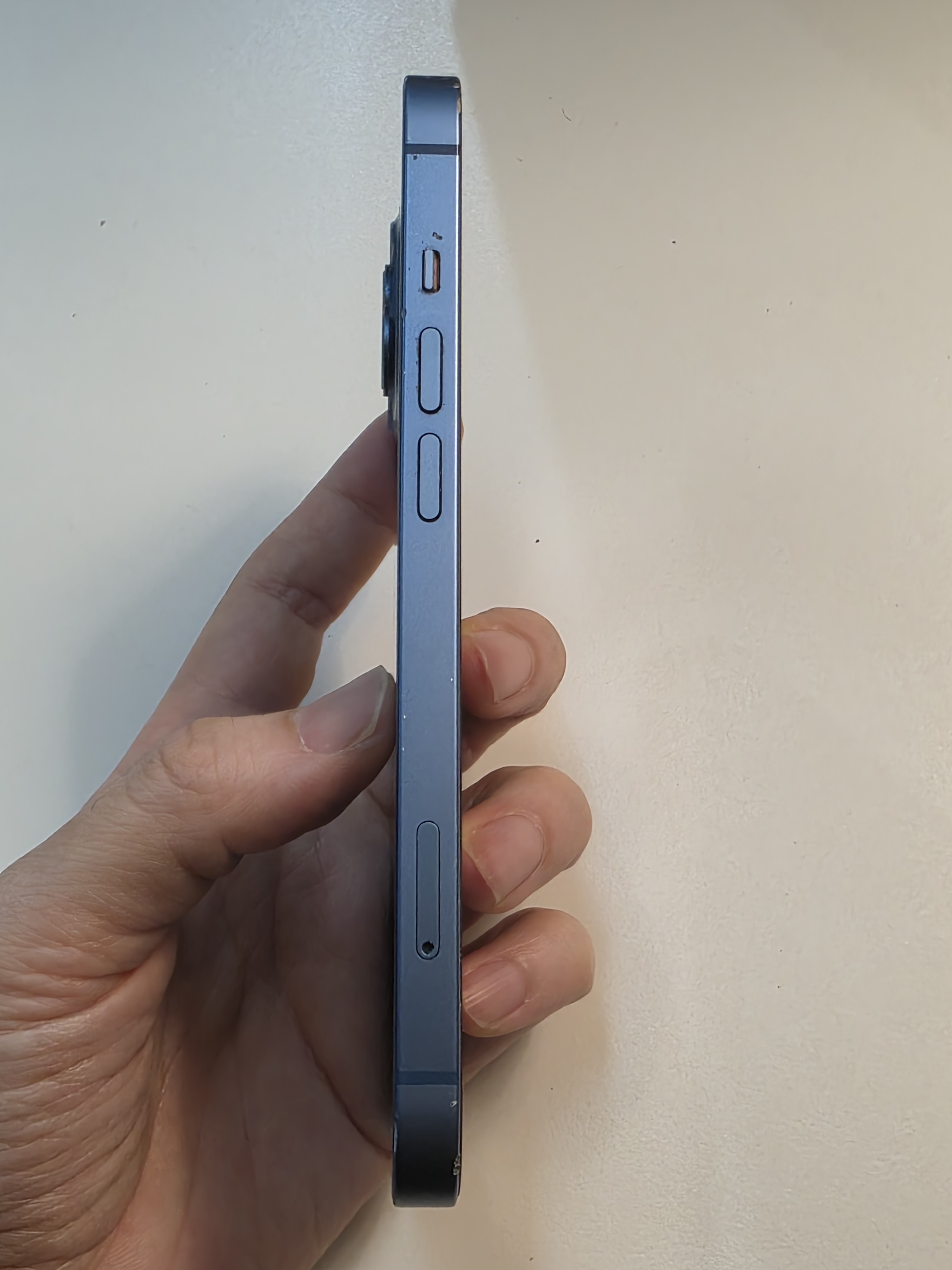 iPhone 13 TE-13