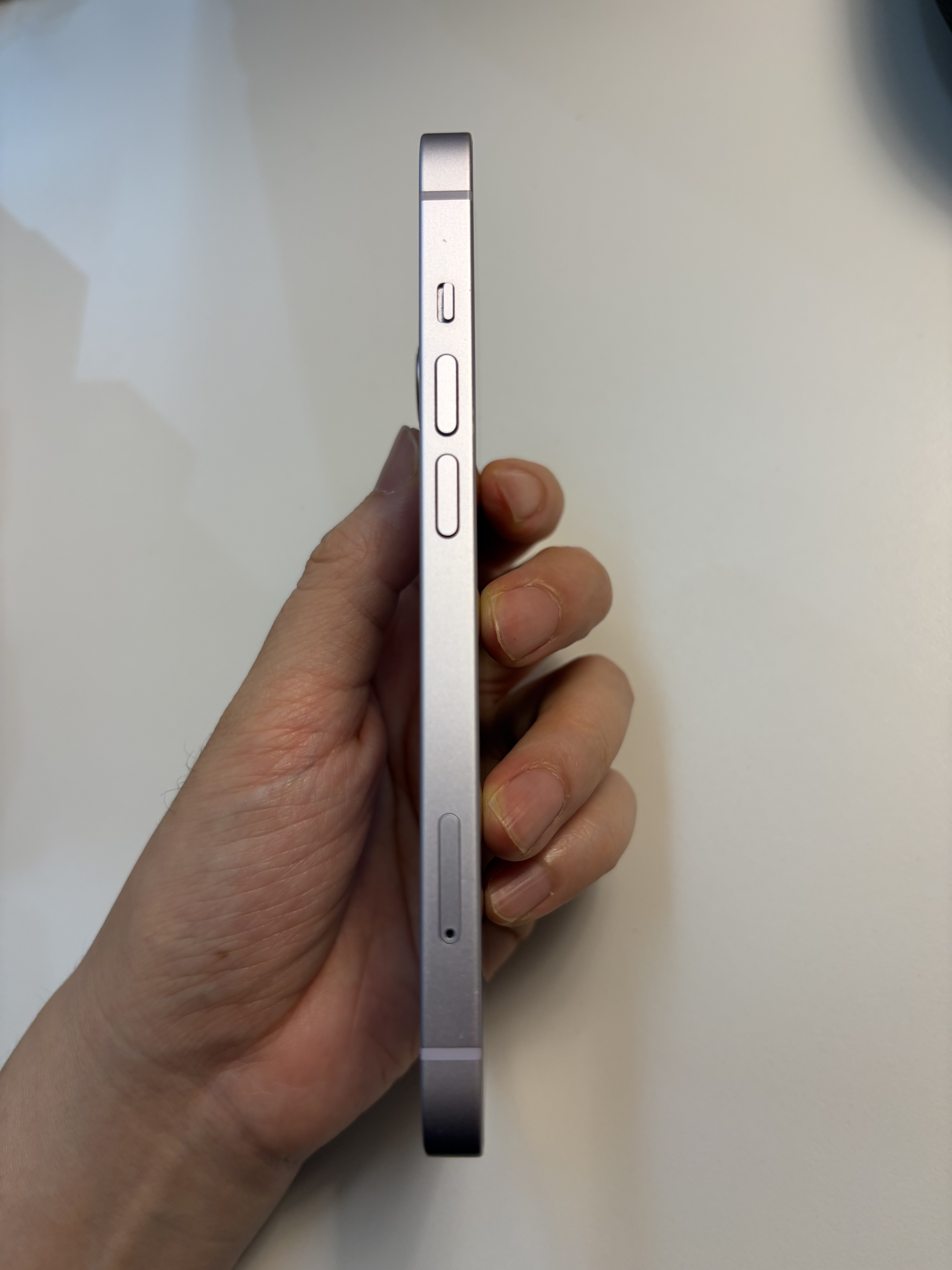 iPhone 14 TE-2