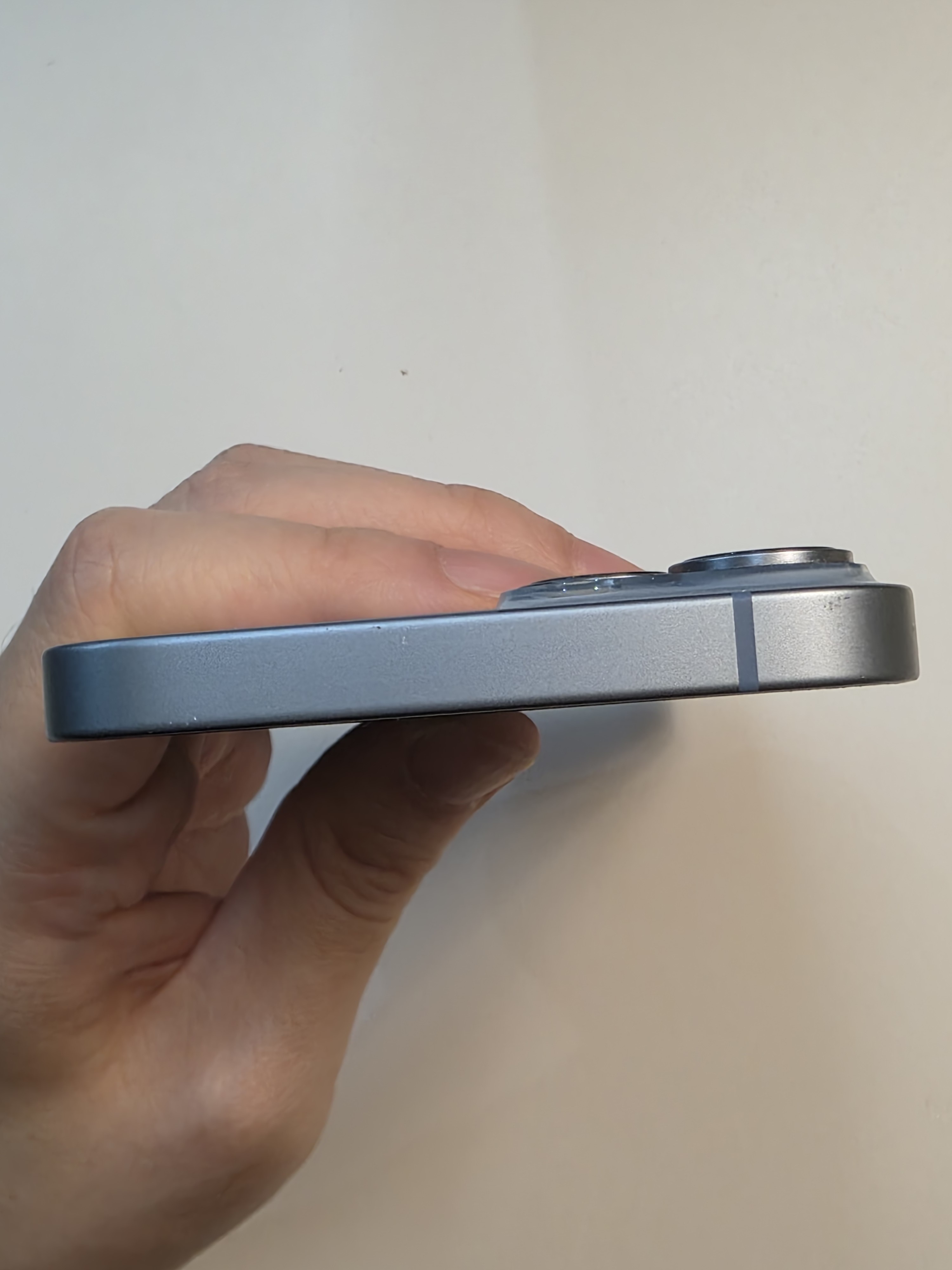 iPhone 14 TE-21