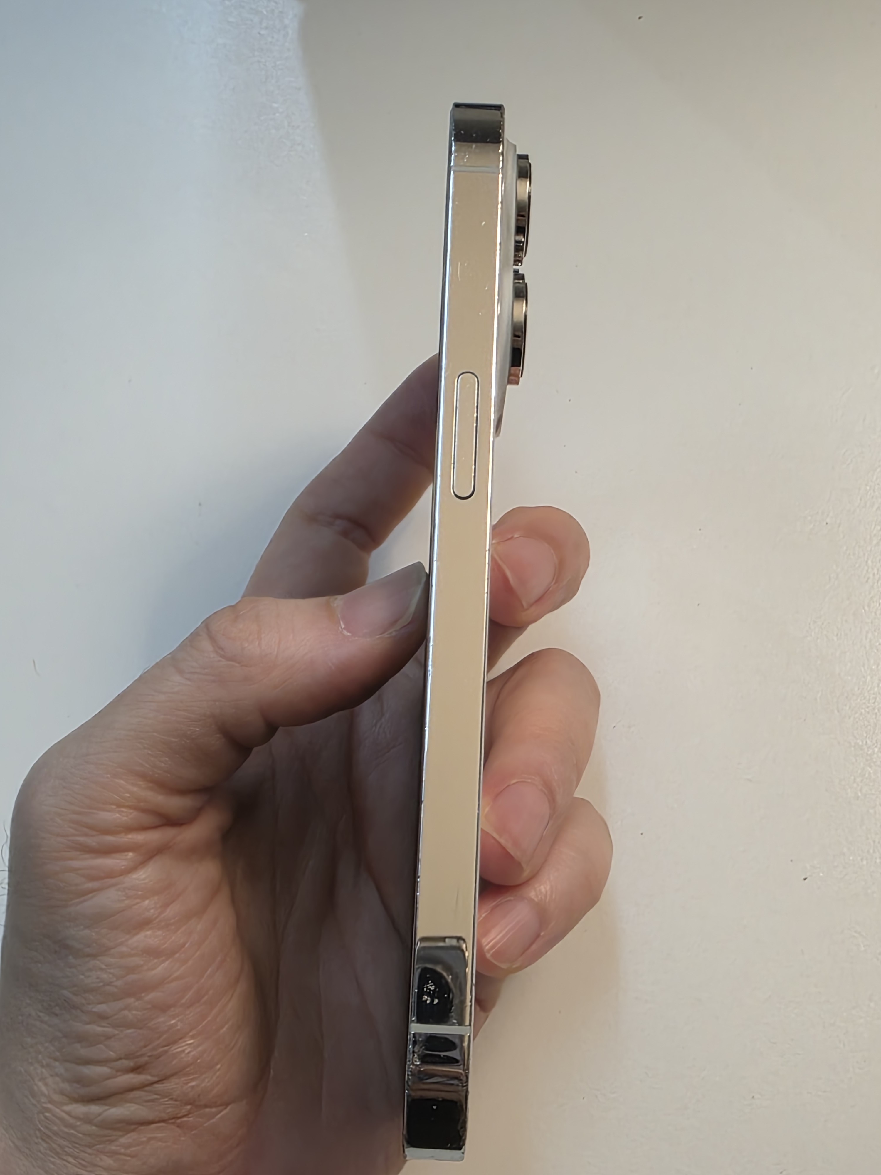 iPhone 14 Pro TE-29