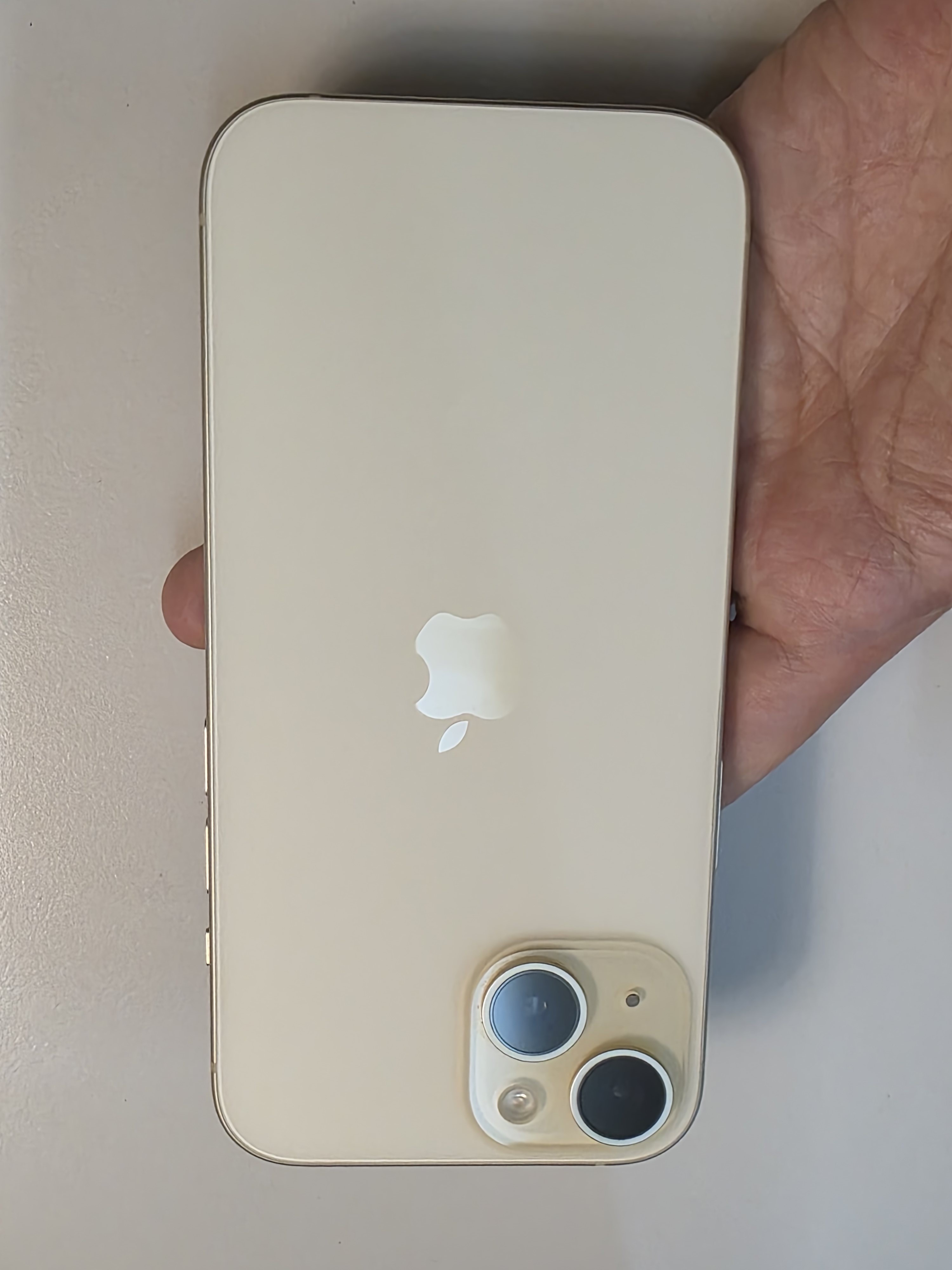 iPhone 15 TE-36