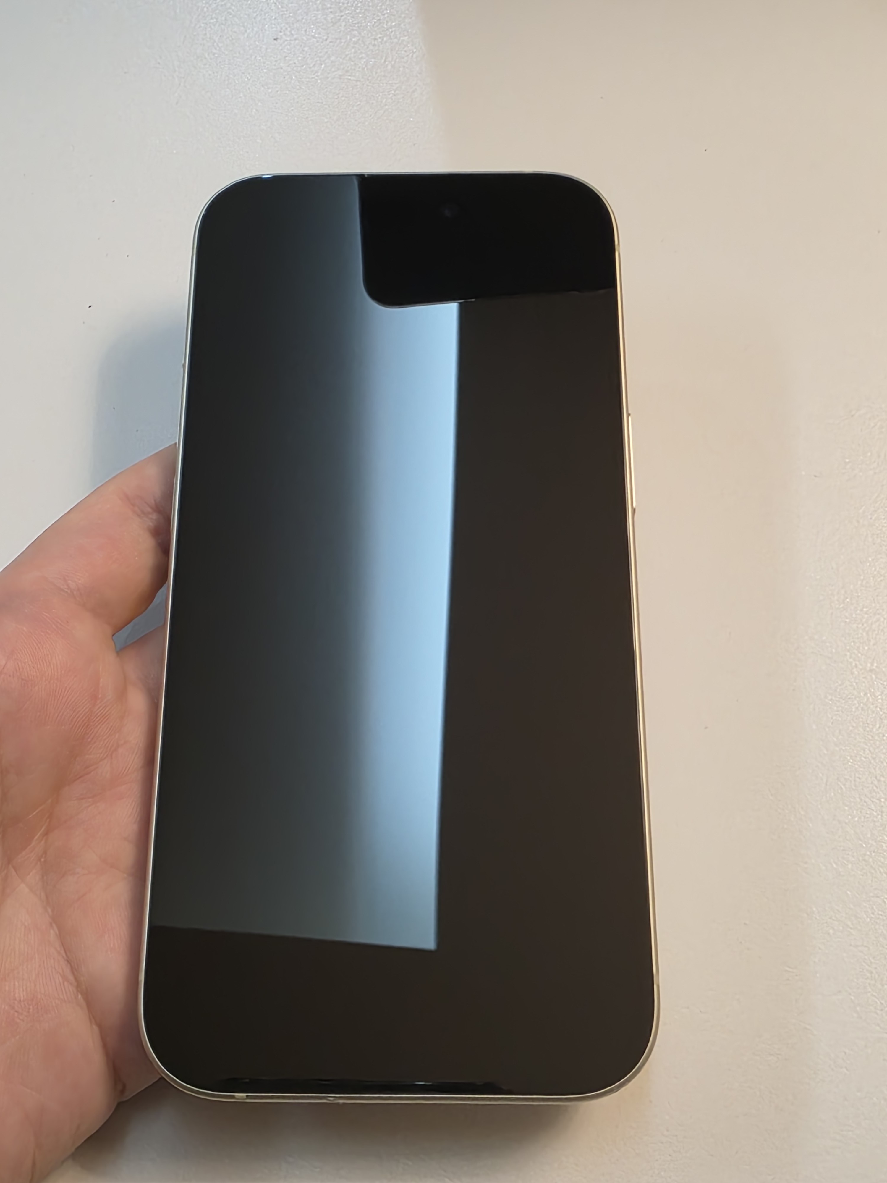 iPhone 15 TE-36
