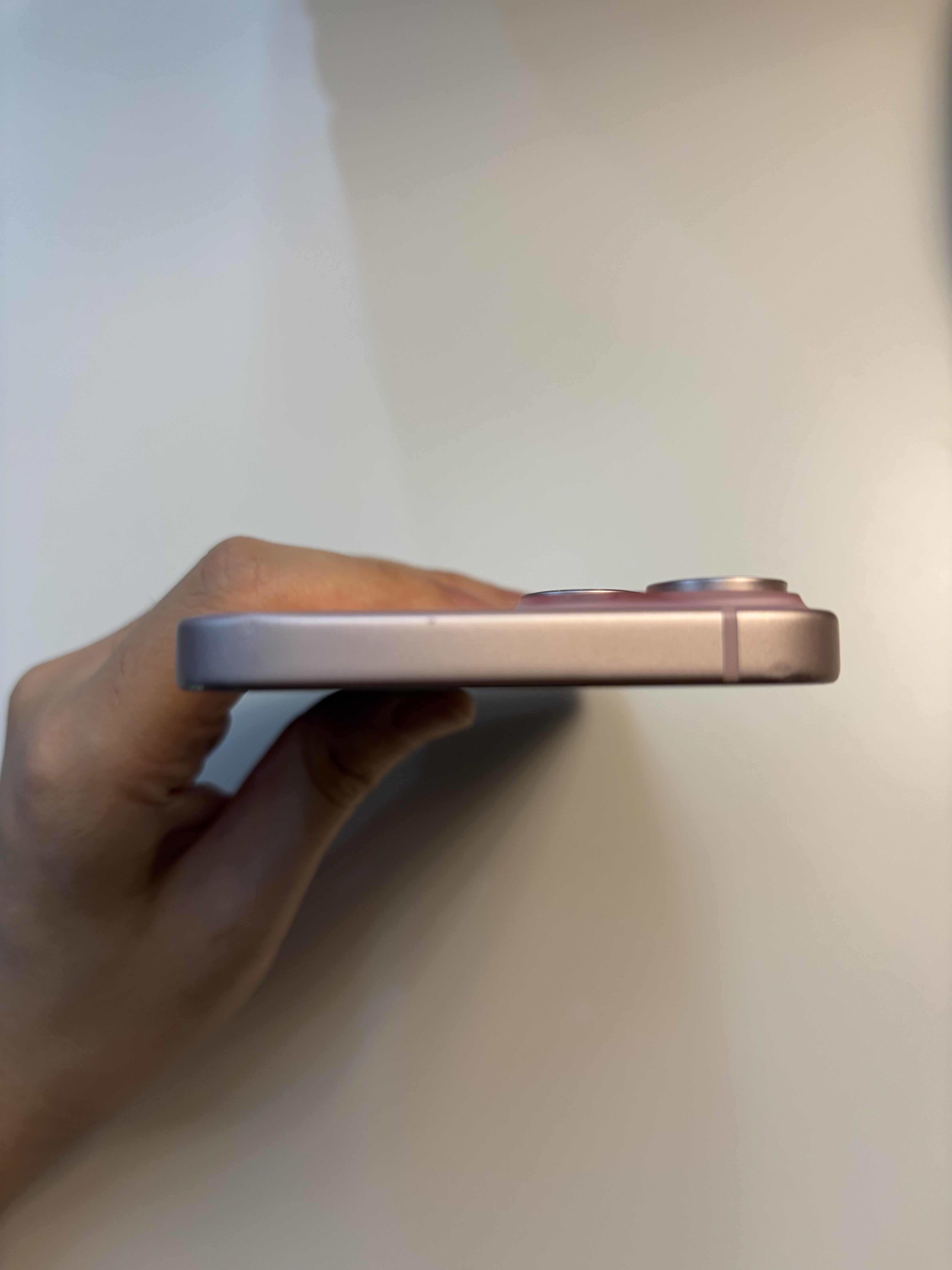 iPhone 15 TE-4