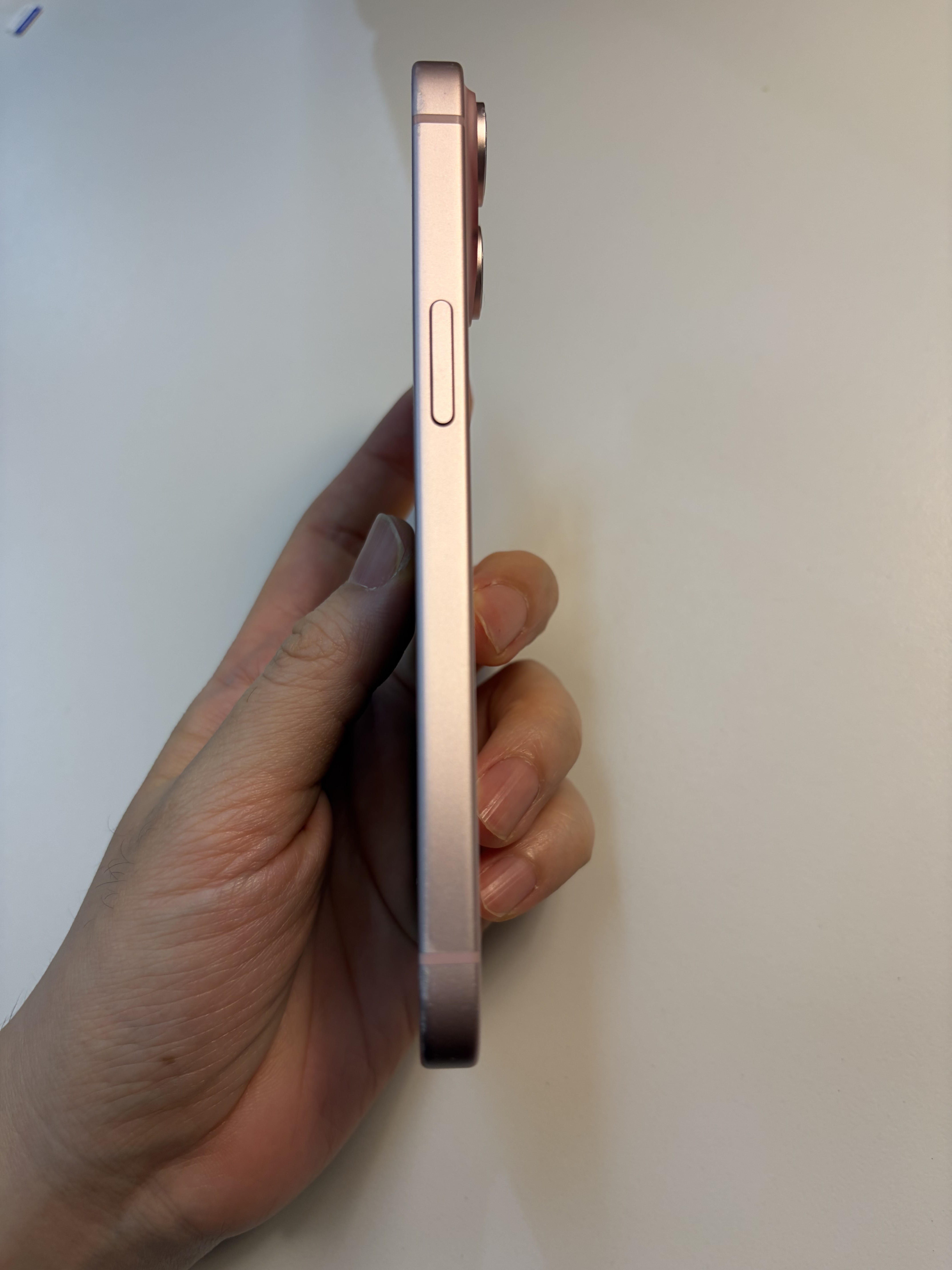 iPhone 15 TE-4