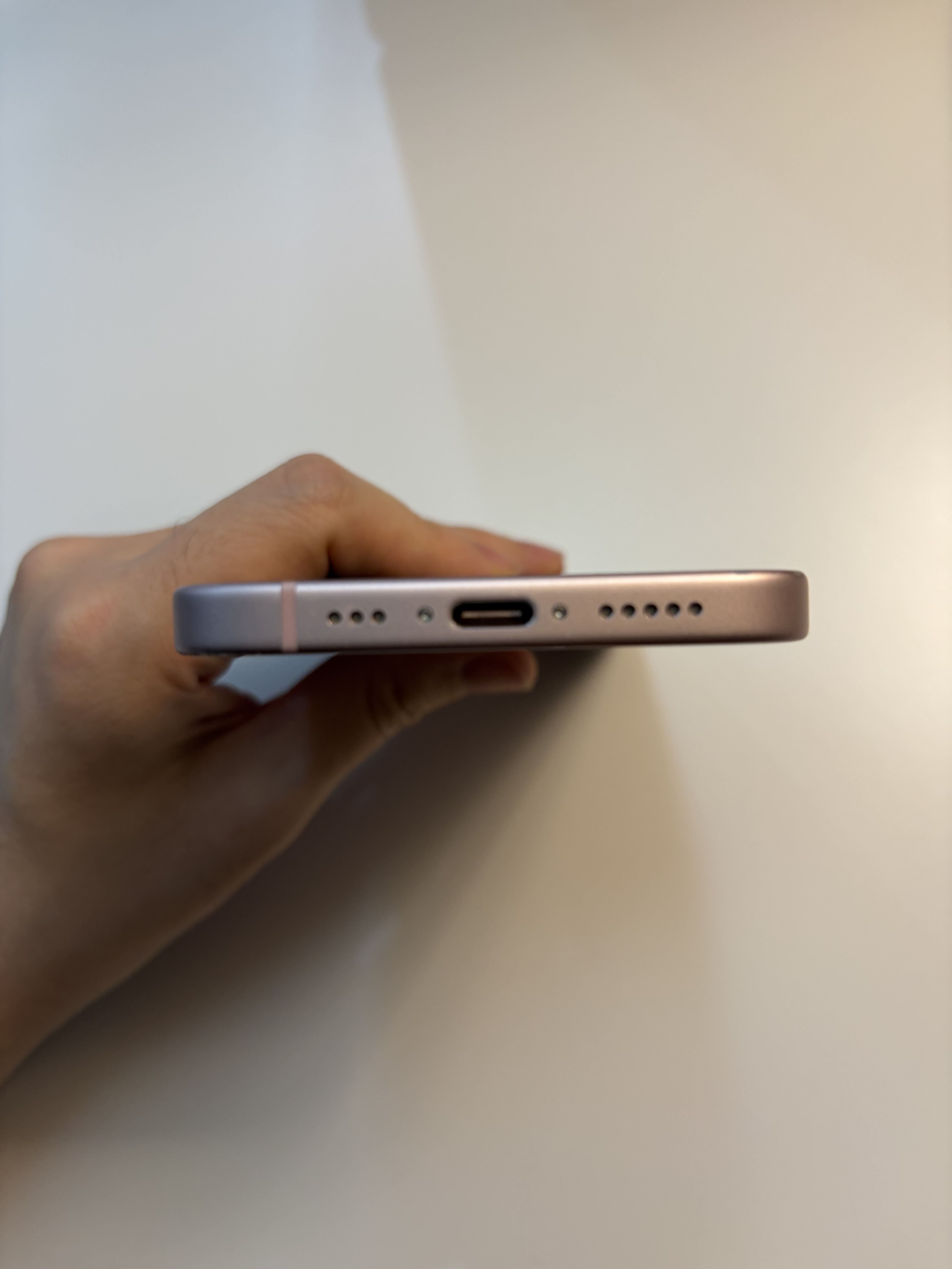 iPhone 15 TE-4