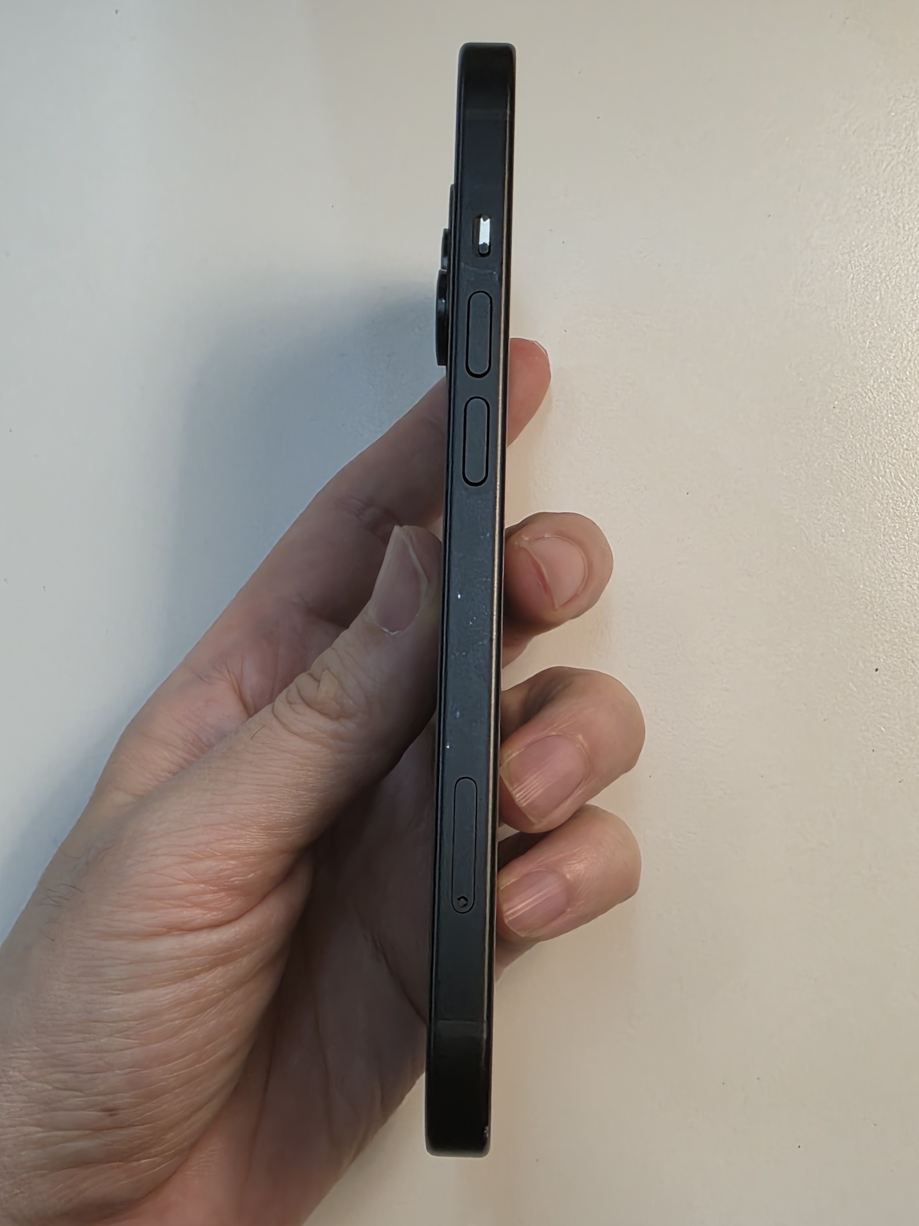 iPhone 15 TE-40