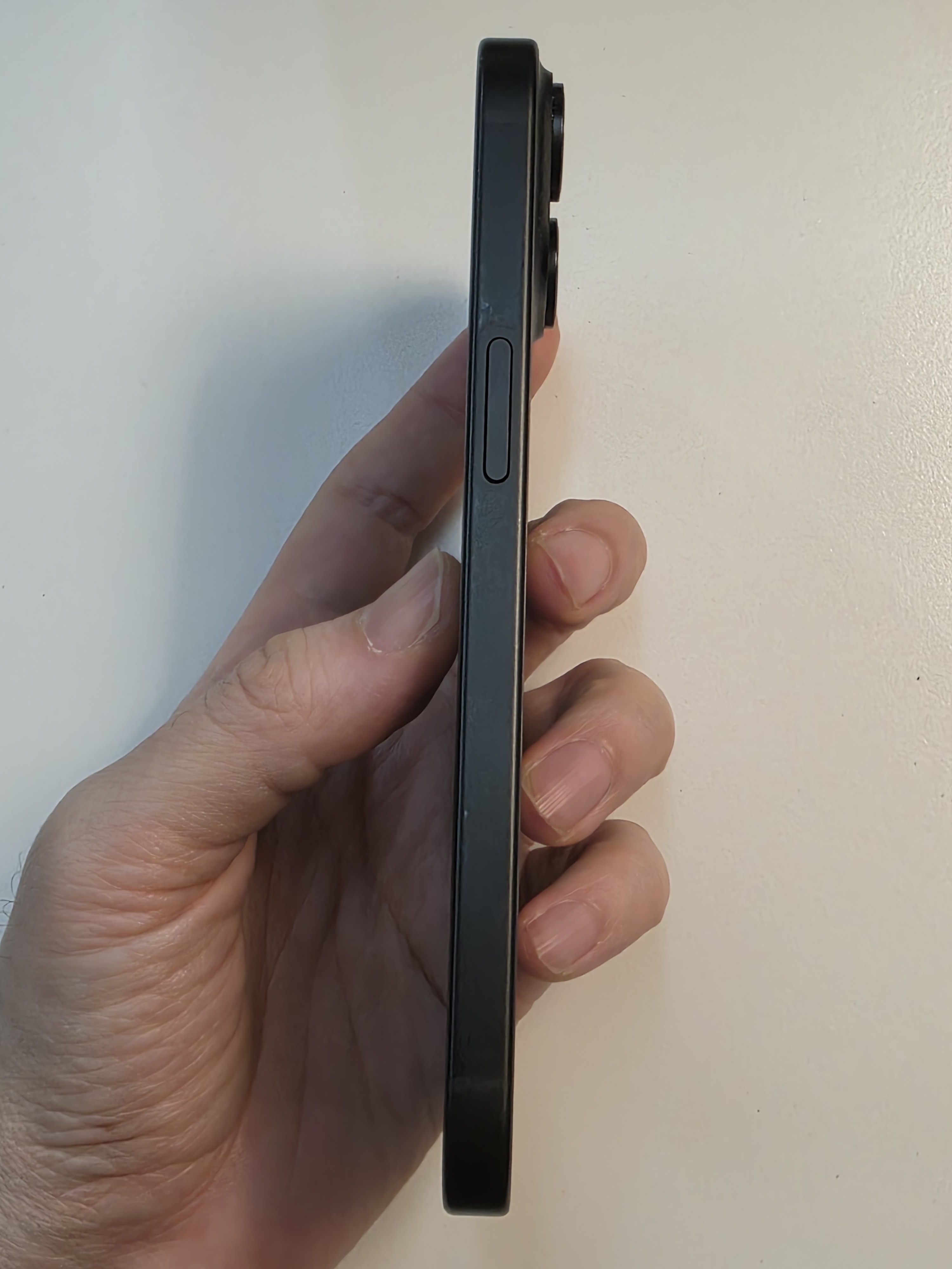 iPhone 15 TE-40