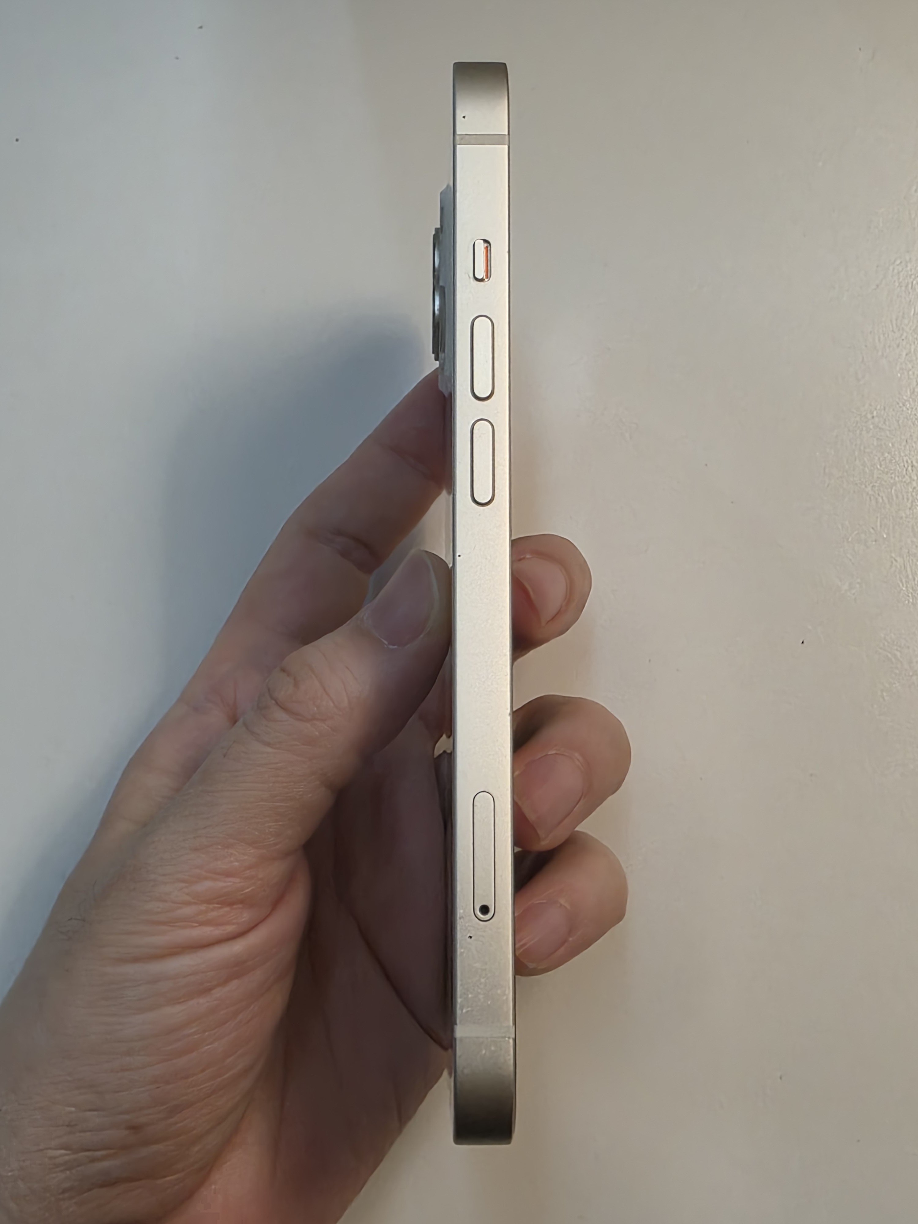 iPhone 13 TE-43